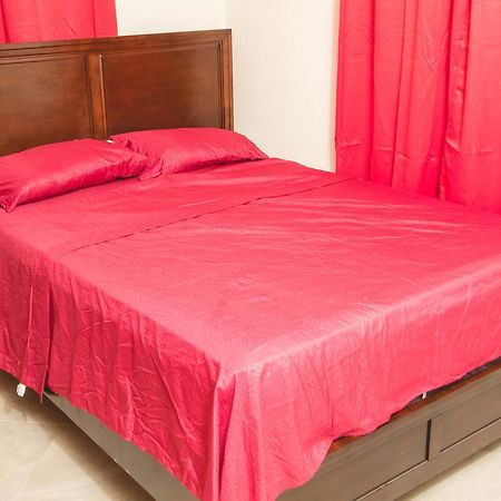 Frontline Apartments Christ Church Luaran gambar