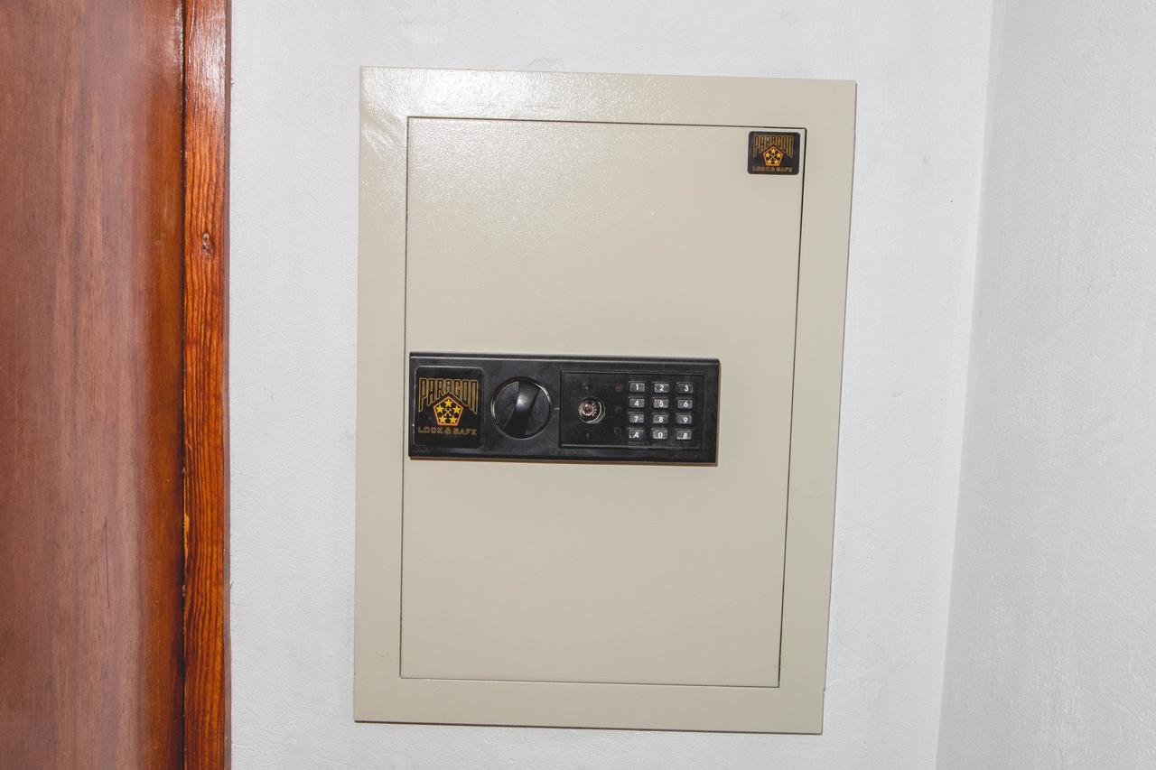 Frontline Apartments Christ Church Luaran gambar